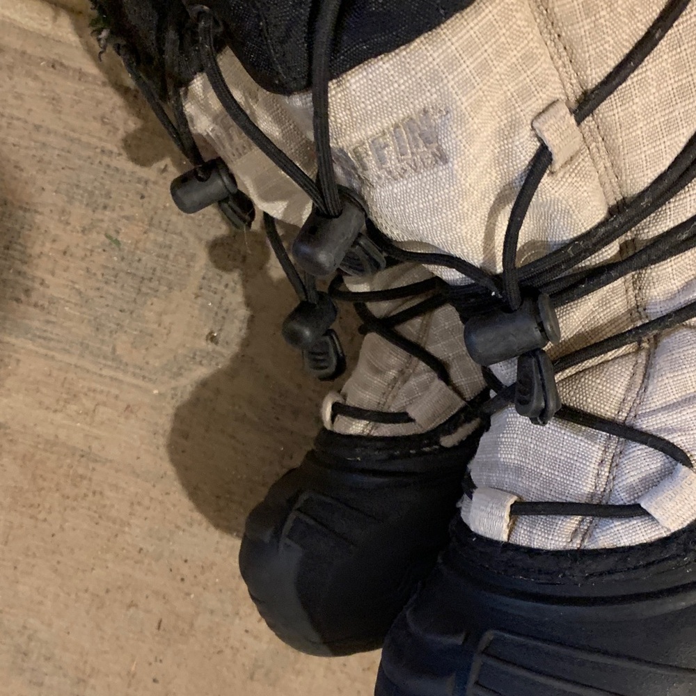 Baffin super wKids Winter Boots - Black and Gray - Picture 4 of 5